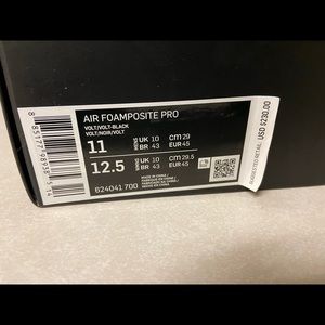 Nike Air Foamposite Volt